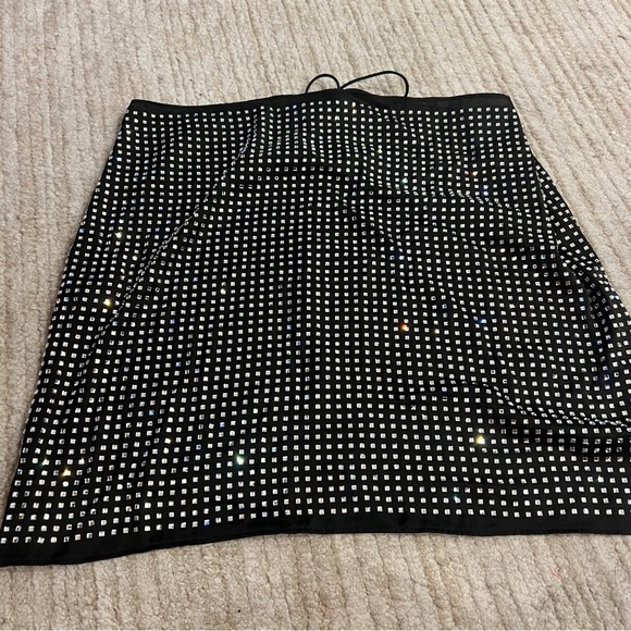 FOR LOVE & LEMONS AFTER DARK HALTER TOP - Picture 2 of 4